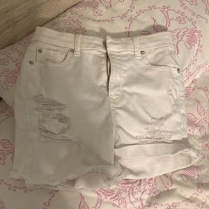 White American Eagle ripped jean shorts size 0